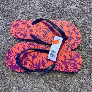 OLD NAVY flip flops